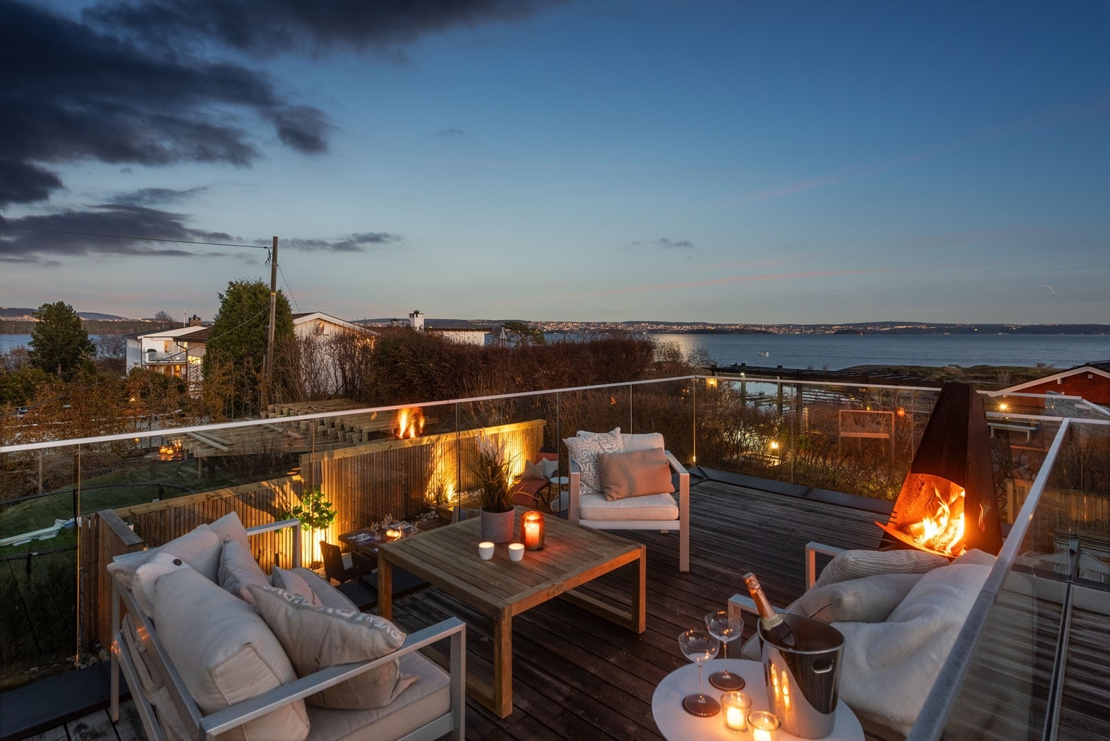 Takterrasse over garasjen. Galleribilde