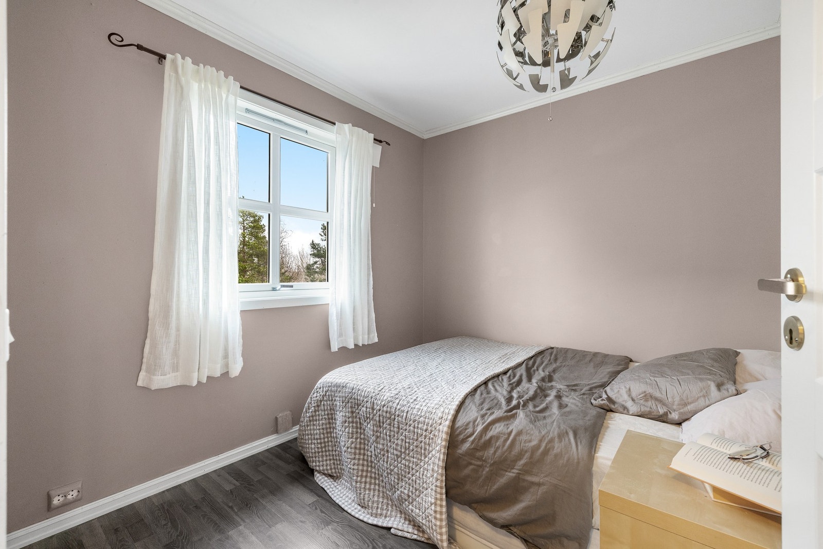 Soverom nr 2 Galleribilde