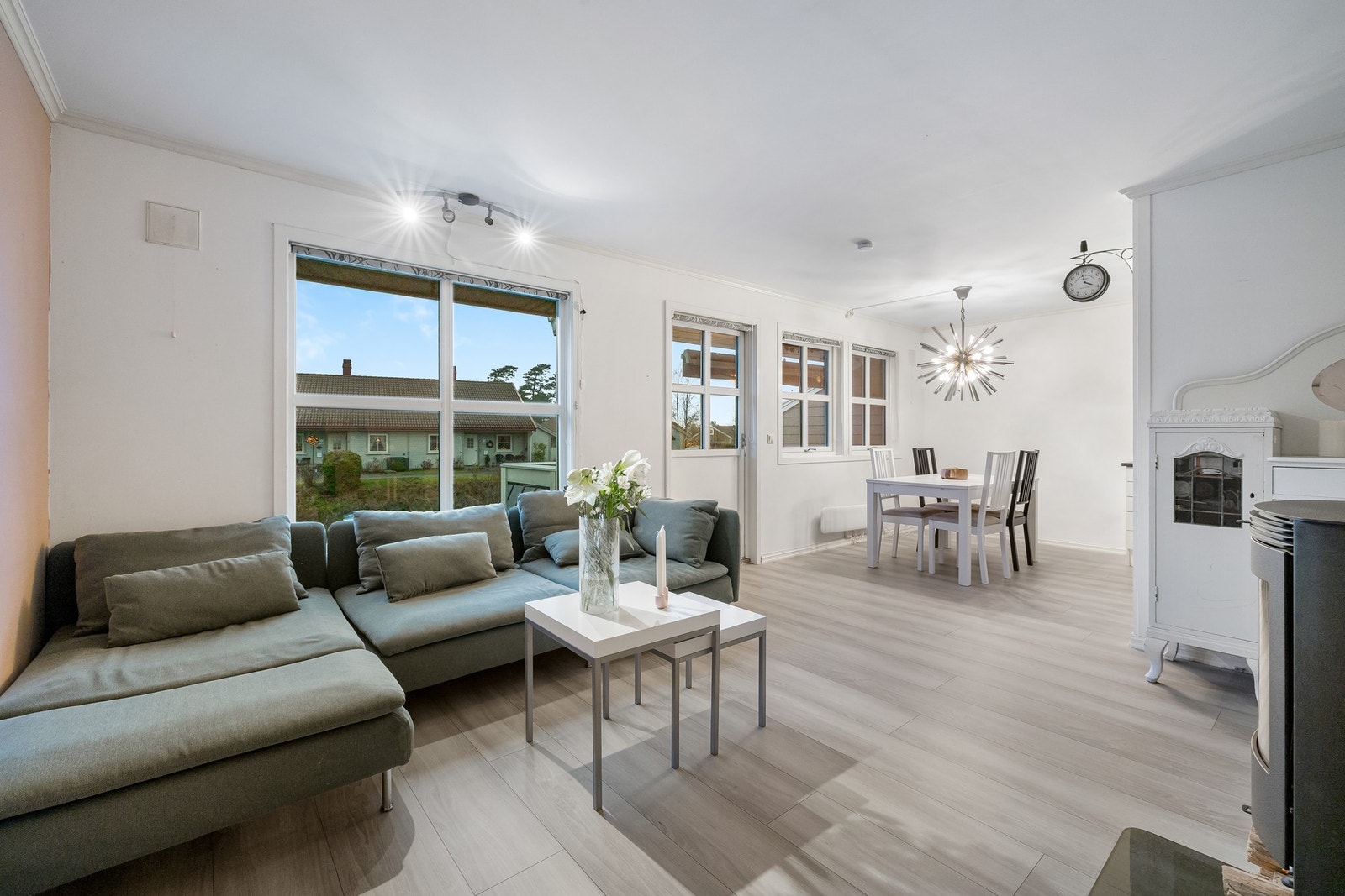 Utgang til en vestvendt balkong Galleribilde