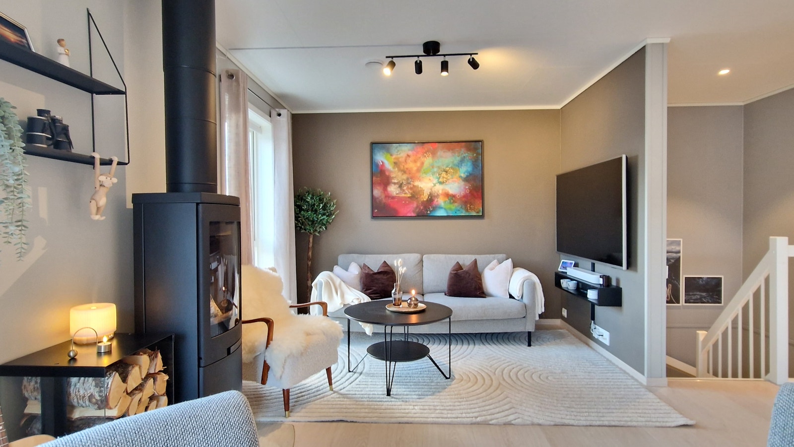 Hovedetasje - åpen stue/kjøkken Galleribilde