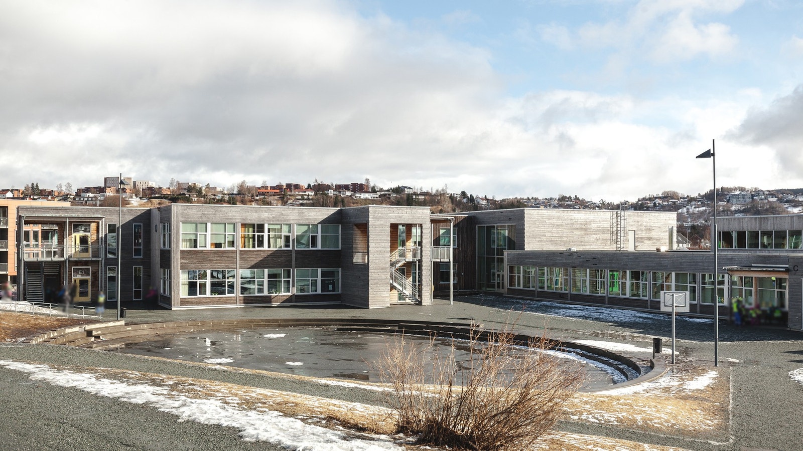 Nardo skole like i nærheten Galleribilde