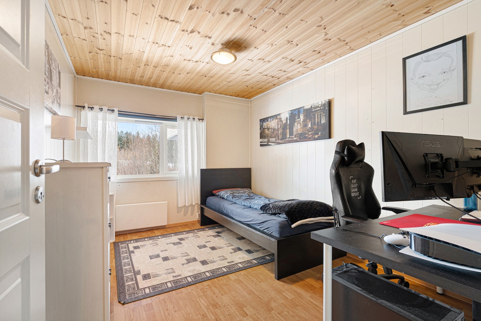 Soverom 1 i kjeller er på 11m². Galleribilde