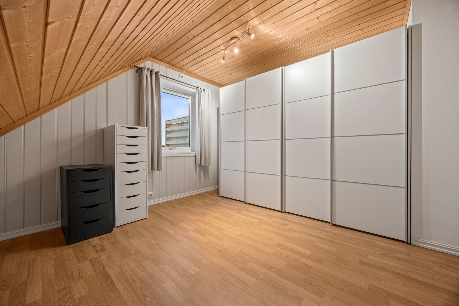 Soverom - 9,5 kvm Galleribilde