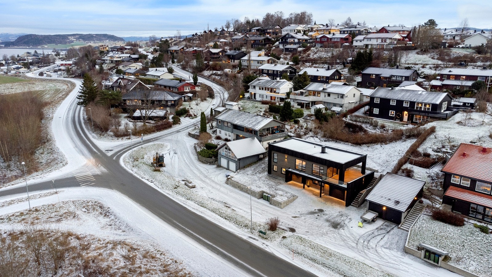 Boligen har en barnevennlig og attraktiv plassering på Gjemble/Nesset Galleribilde