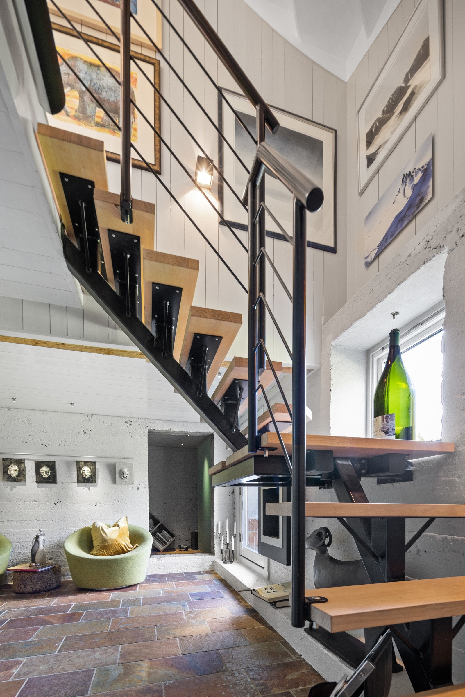 Underetasjen. Galleribilde