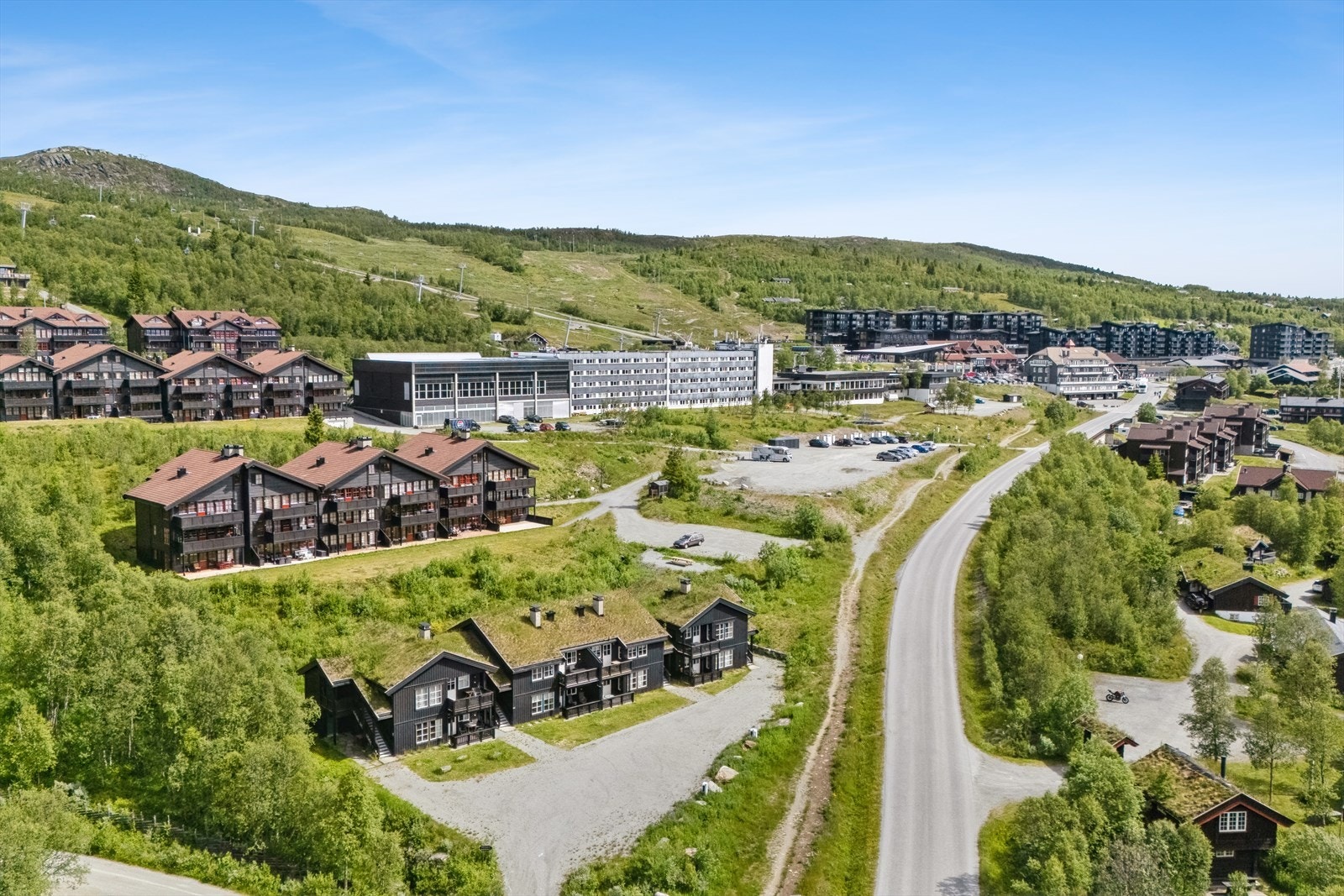 Den intime atmosfæren på Beitostølen og nærheten mellom skiløyper, alpinanlegg, forretninger og bosteder gjør destinasjonen til et favorittsted for folk i alle aldre! Galleribilde