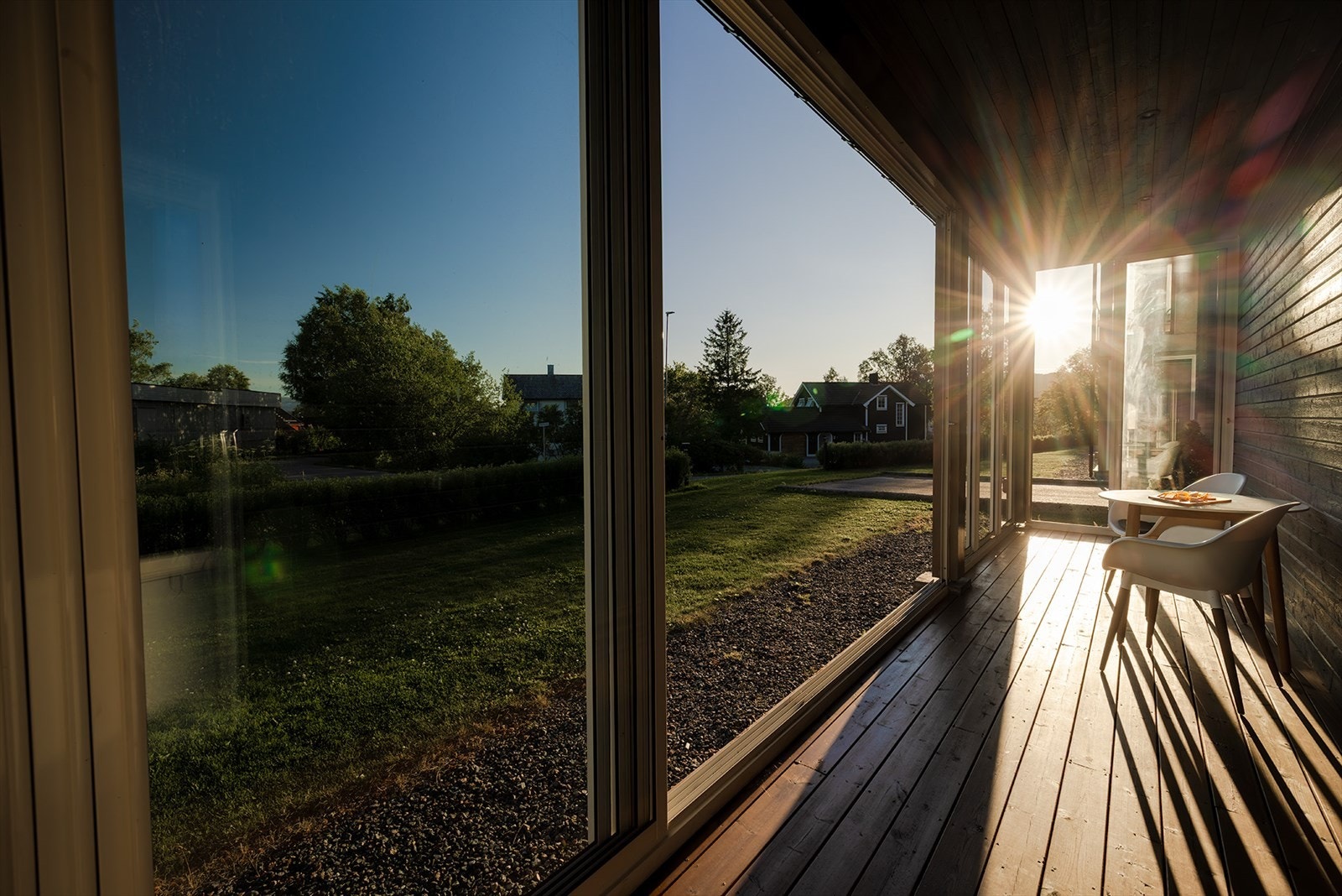 Skyvedører med adkomst til hagen. Galleribilde