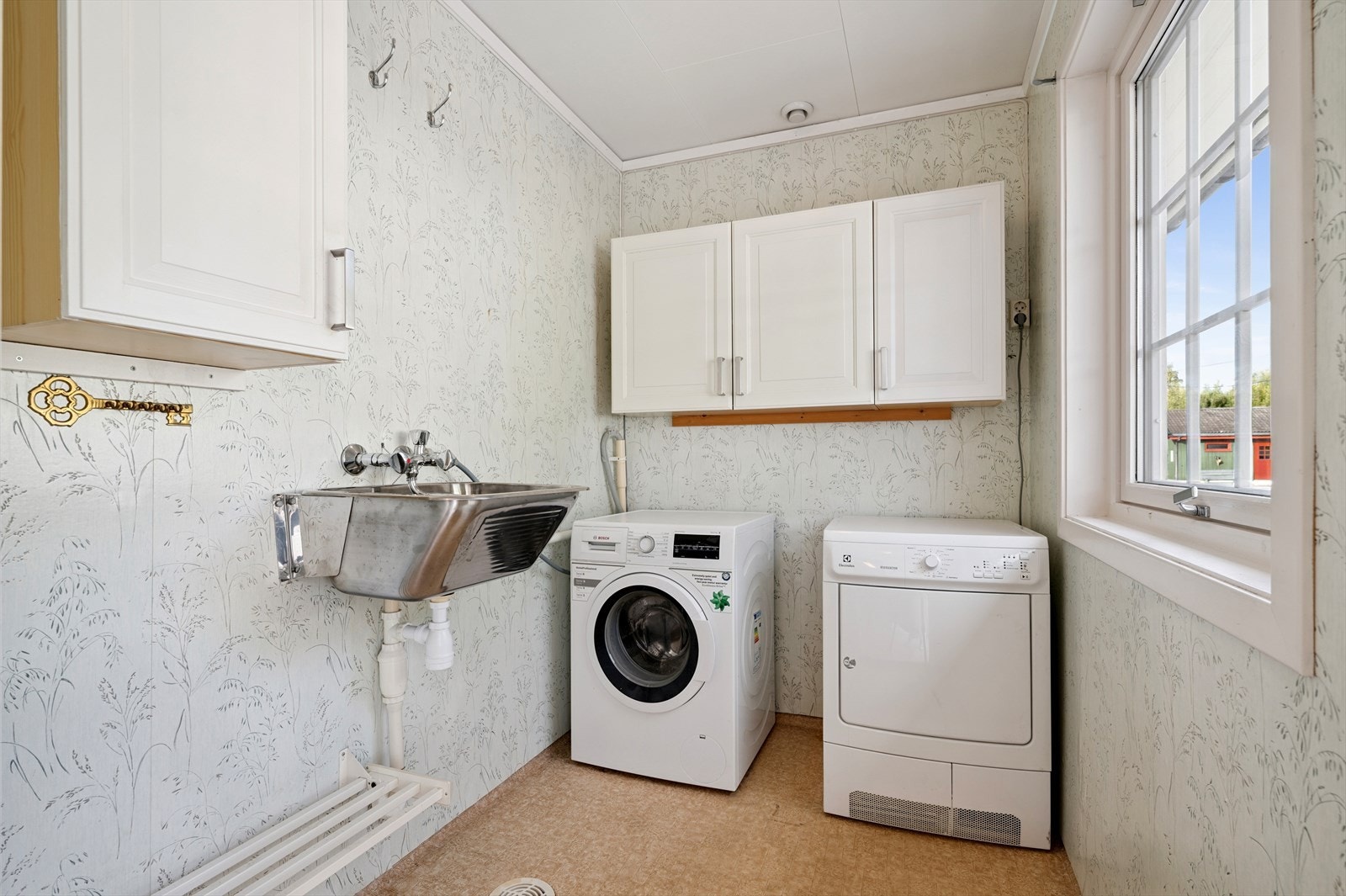 Vaskerom Galleribilde