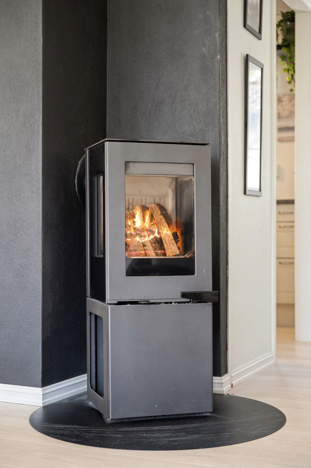 Ny og lun peisovn fra 2022 Galleribilde