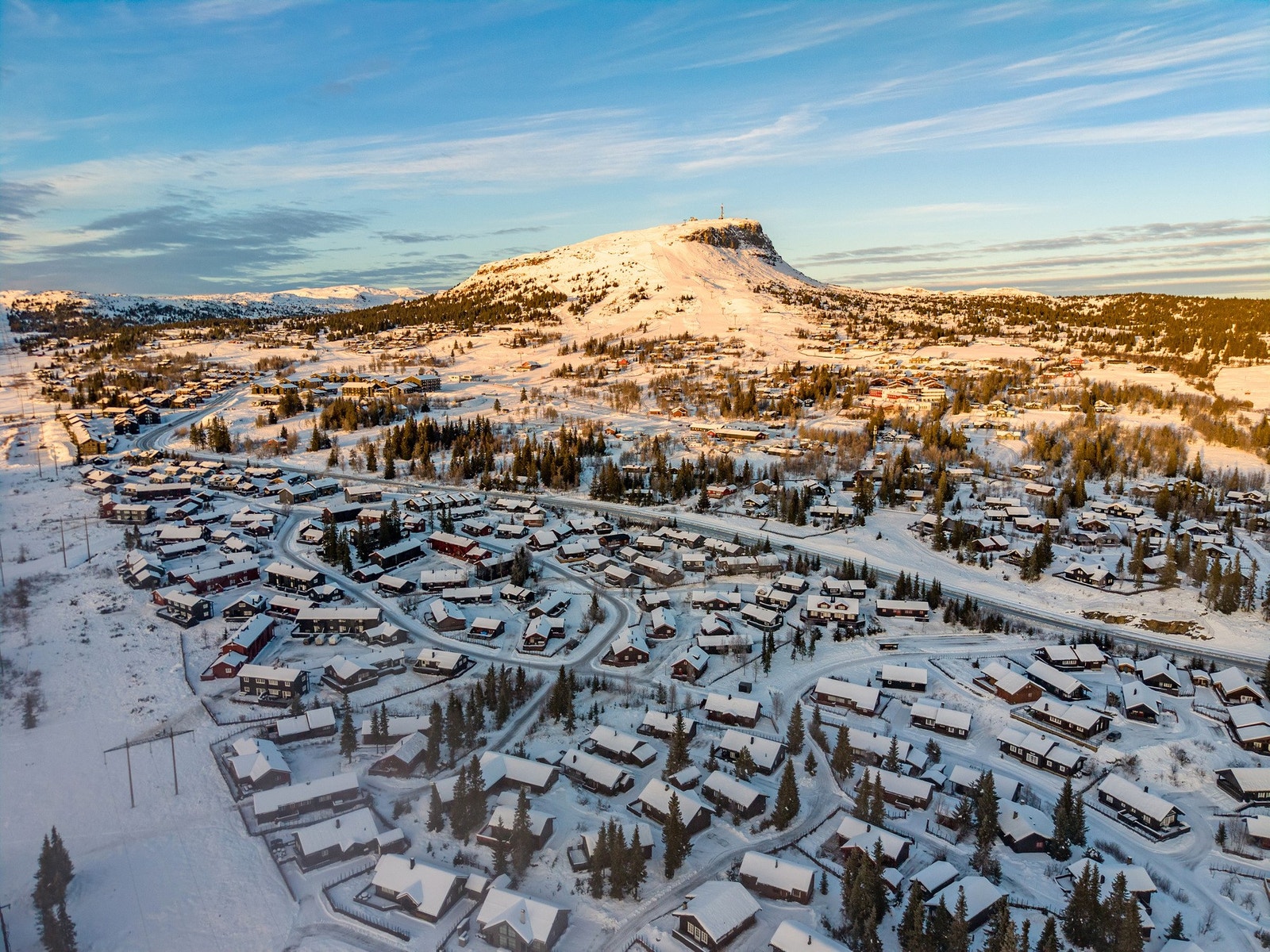 Hver årstid har sin sjarm og på Skeikampen finnes det uteaktiviteter for store og små om våren, sommeren og høsten. Galleribilde