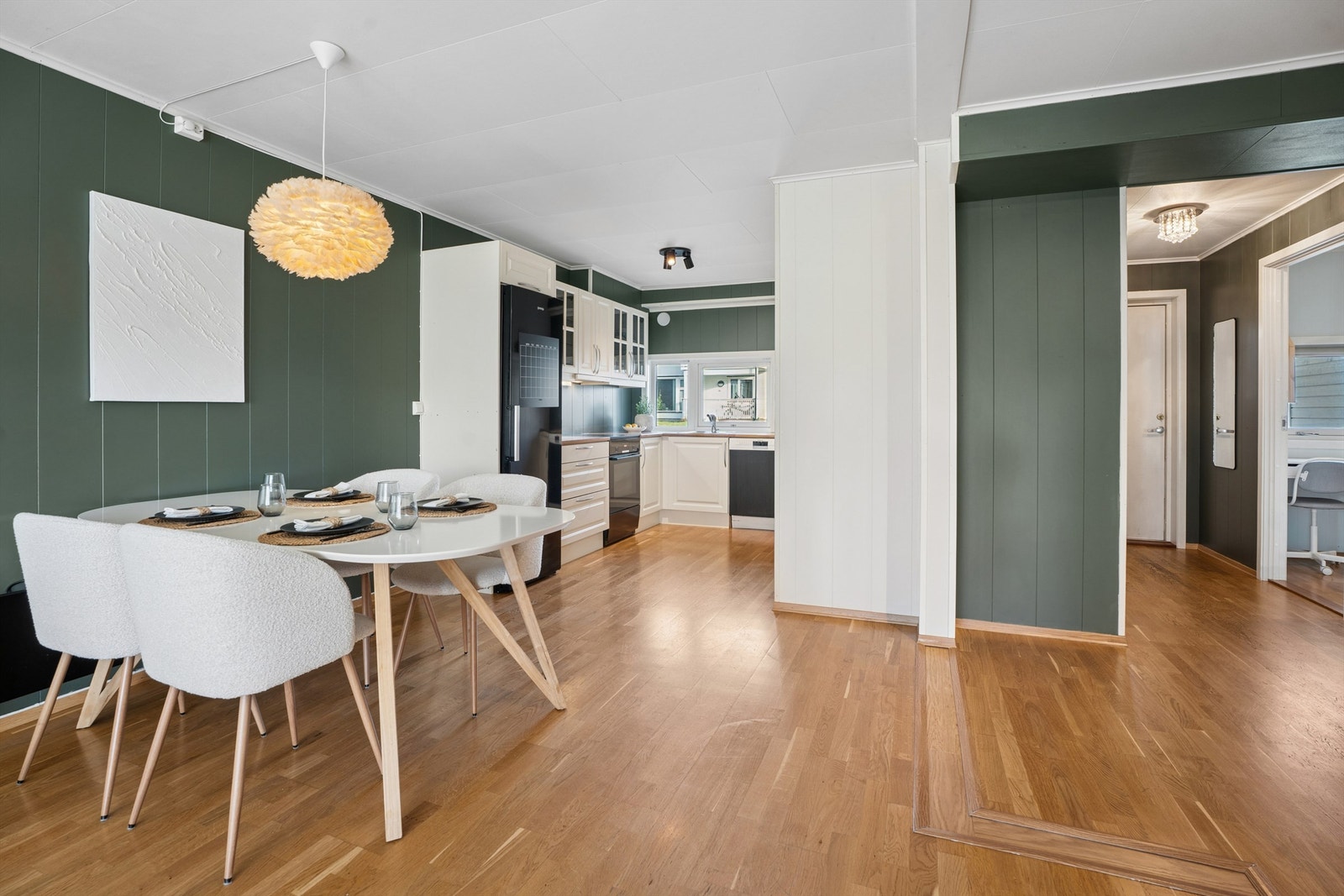 Stue og kjøkken Galleribilde