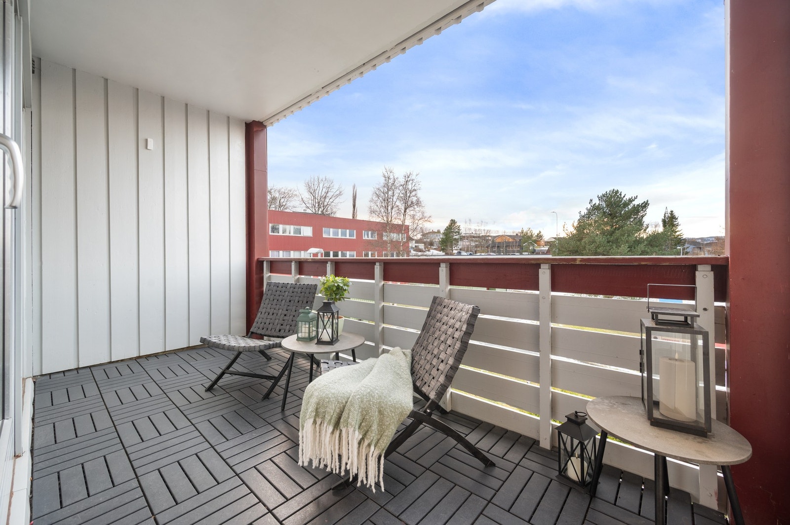 Balkongen måler 7 m². Galleribilde