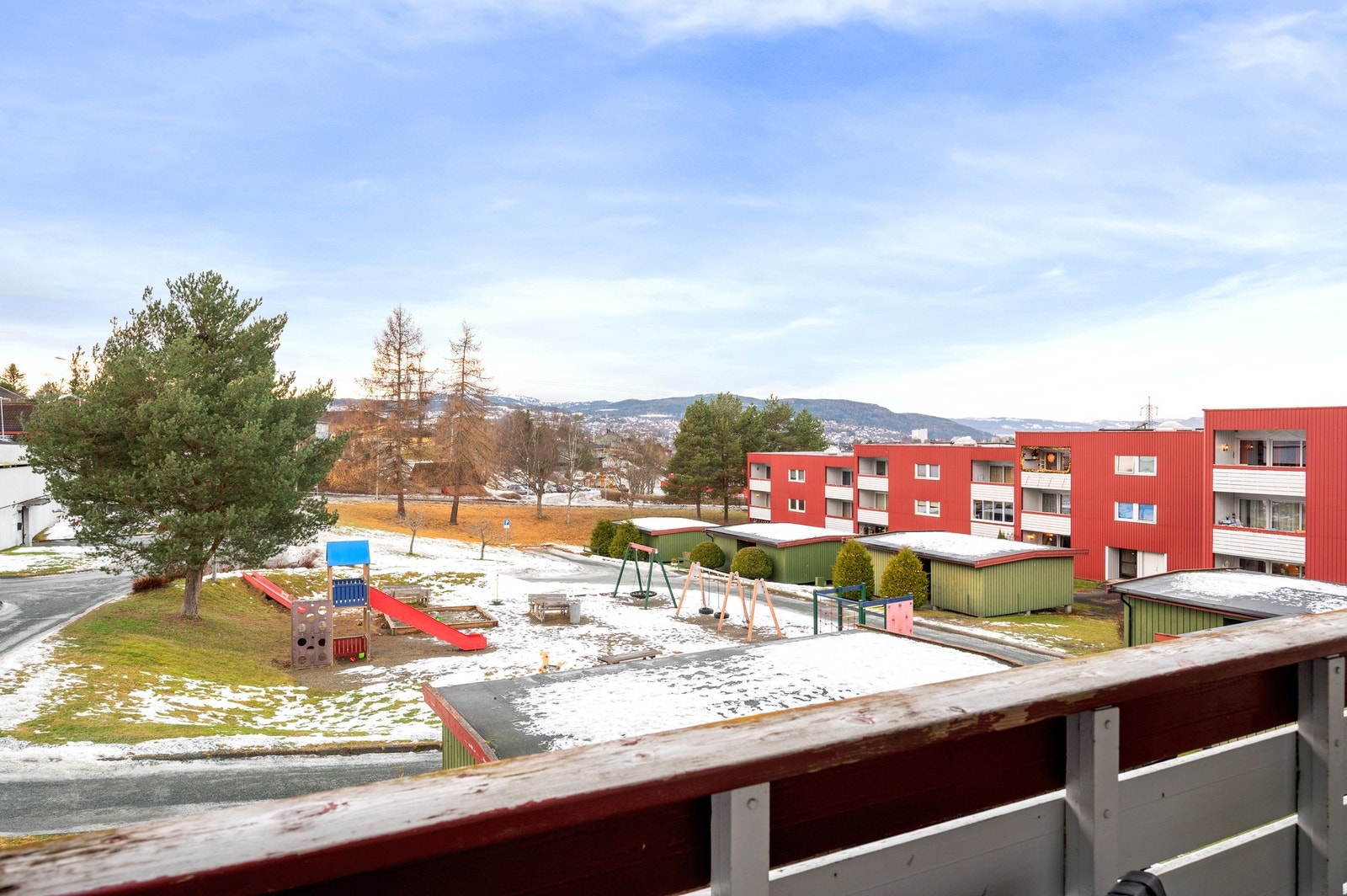 Flott utsikt fra balkongen mot vest. Galleribilde