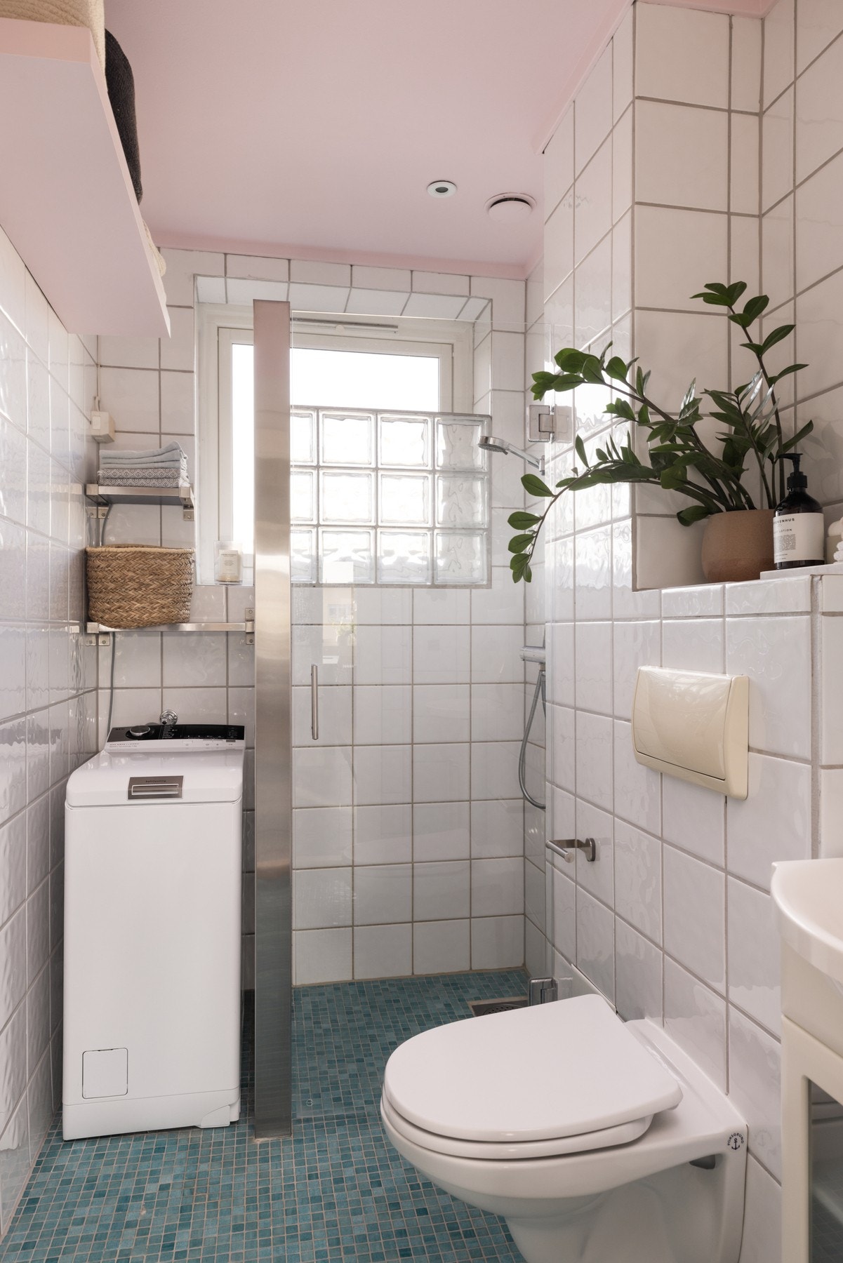 I tillegg til opplegg for vaskemaskin på baderommet har boligselskapet fellesvaskeri. Galleribilde