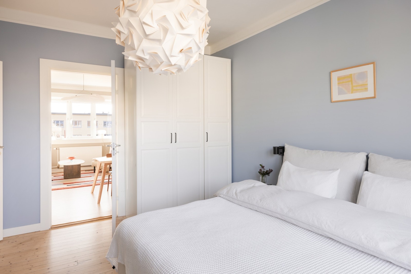 Med plass til garderobeskap har leilighet rikelig med lagringsplass. Galleribilde