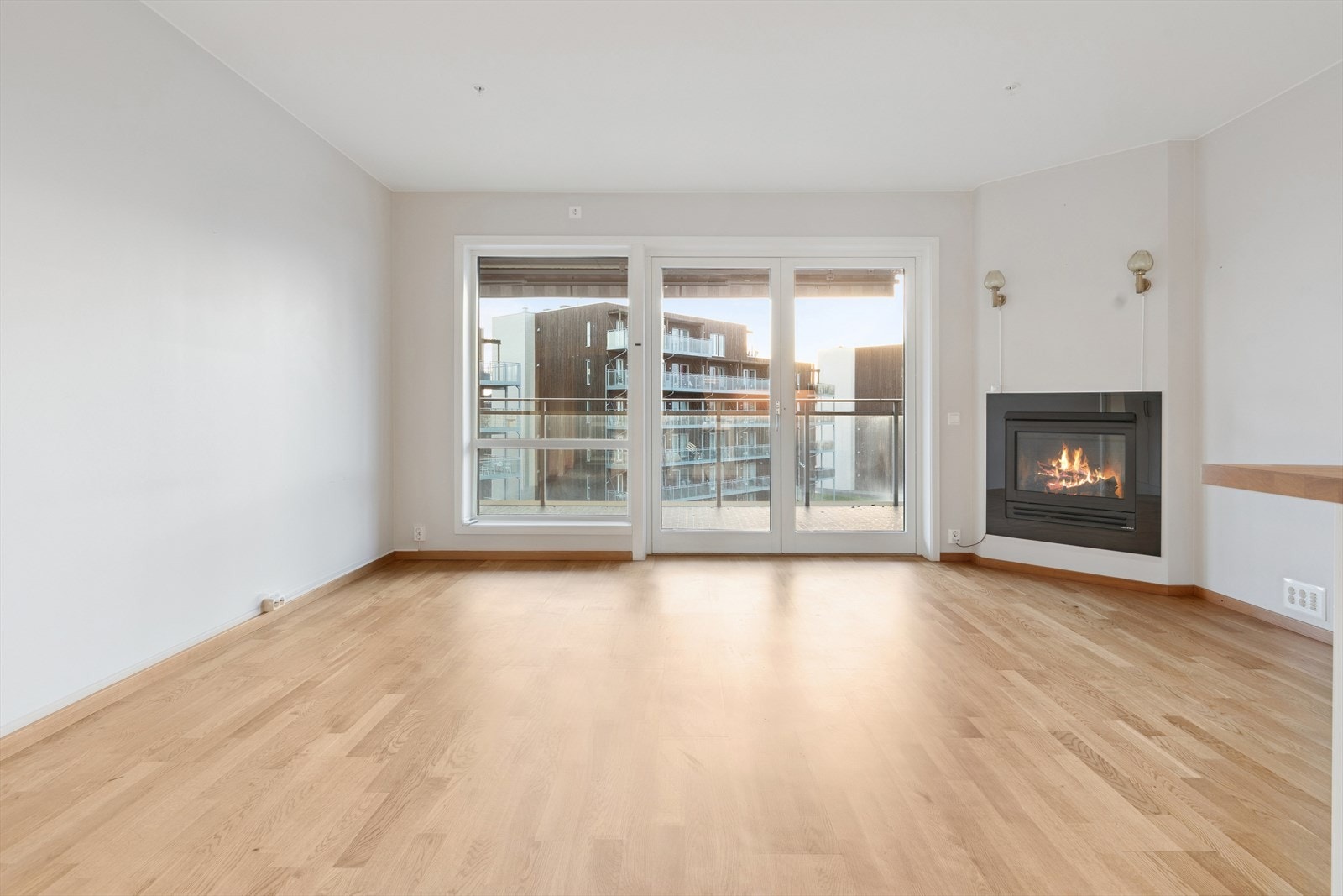 Stue med utgang til balkong Galleribilde