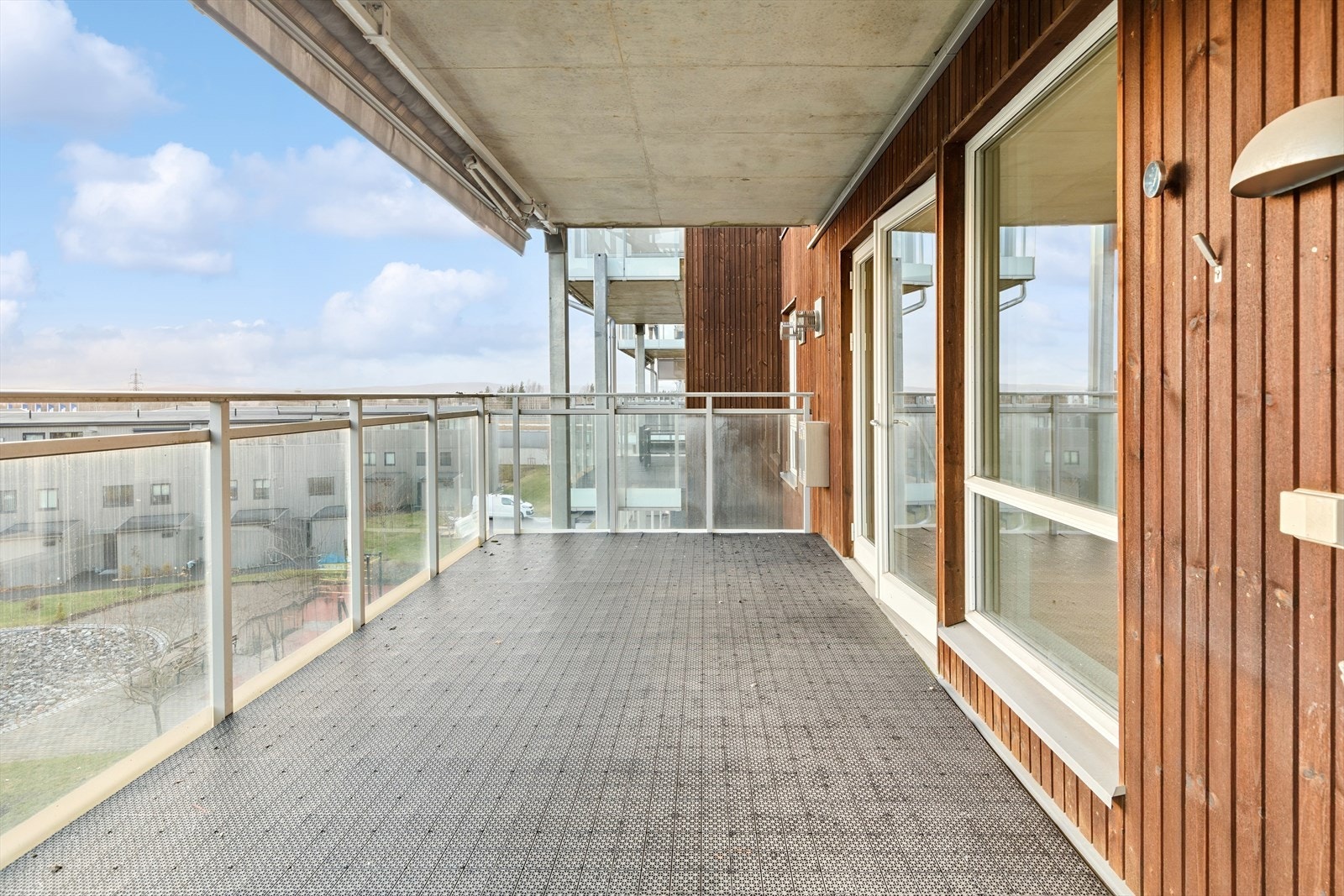 Sør-vestvendt balkong på 18 m² Galleribilde