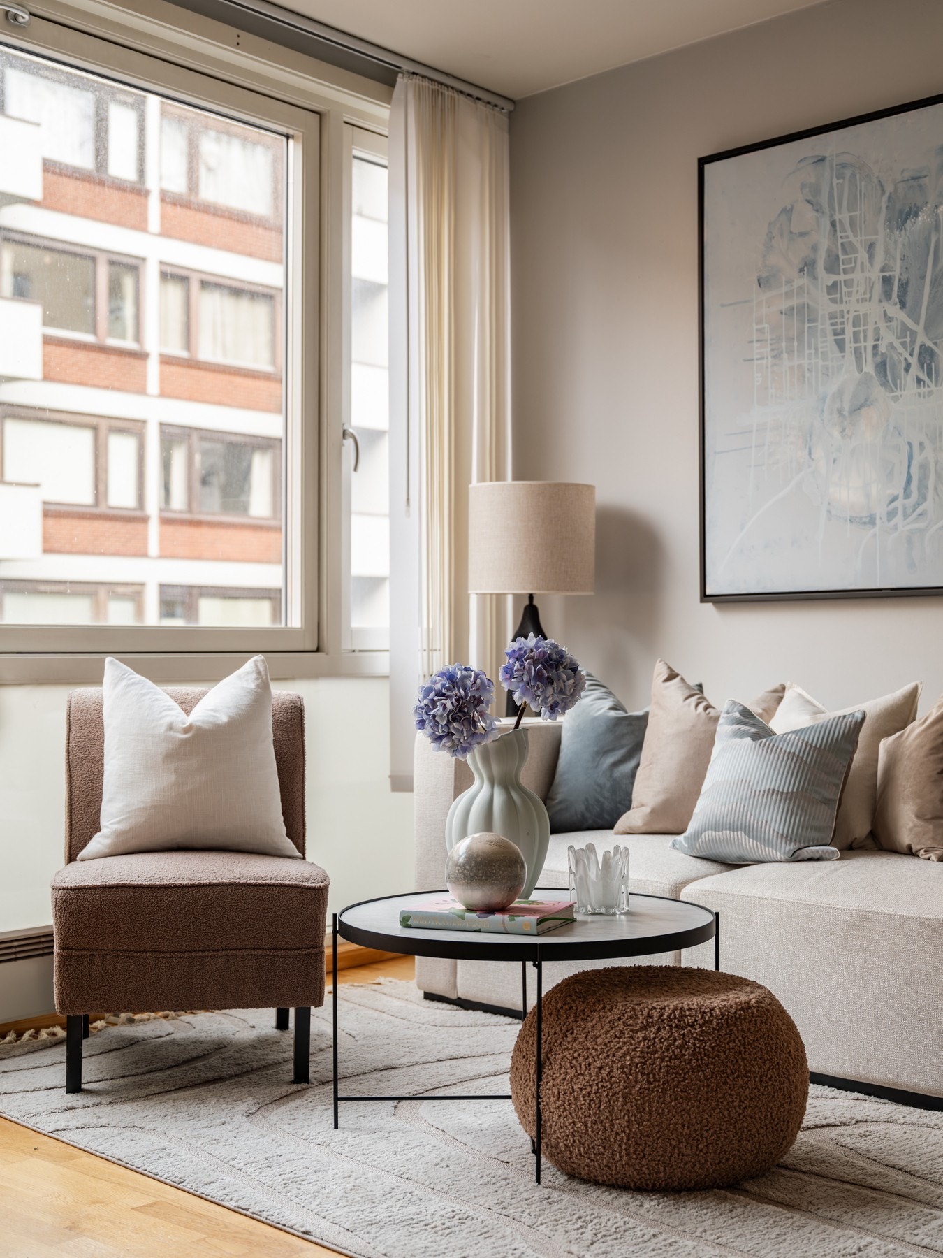 Det er gode innredningsmuligheter i stue Galleribilde