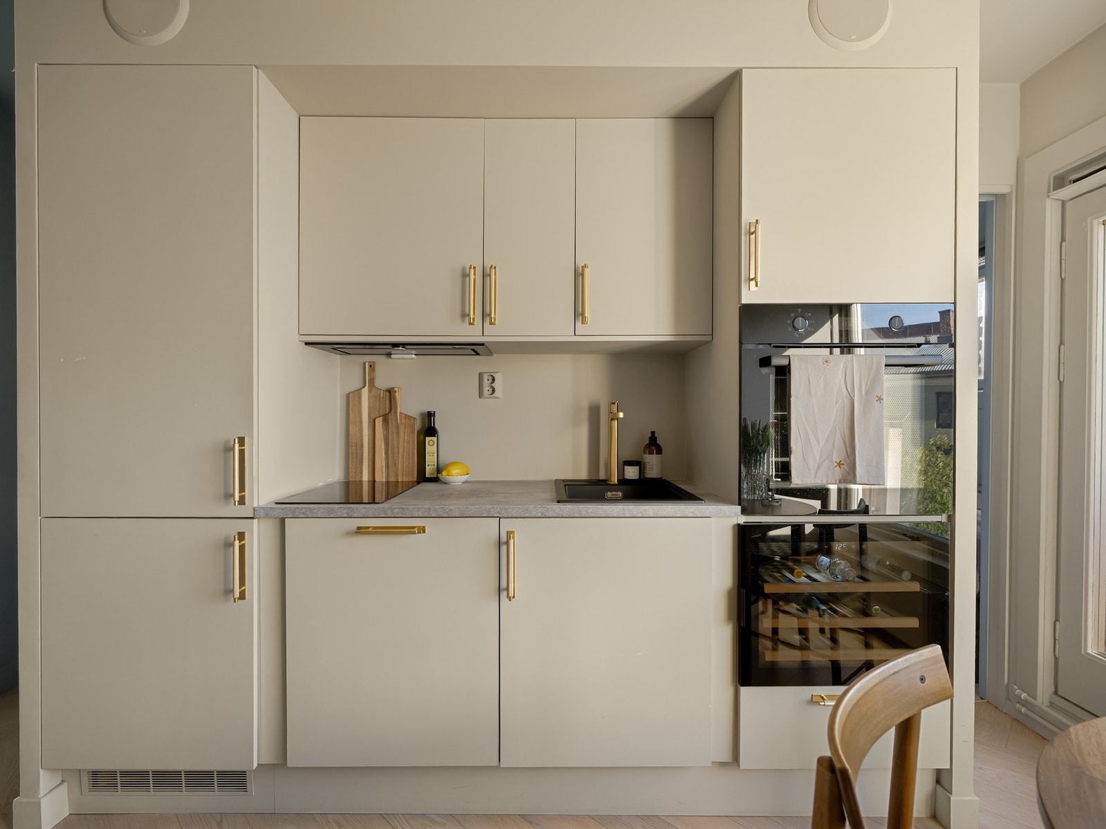 Hele leiligheten er av svært høy standard, og her får du virkelig et eksklusivt hjem! Galleribilde