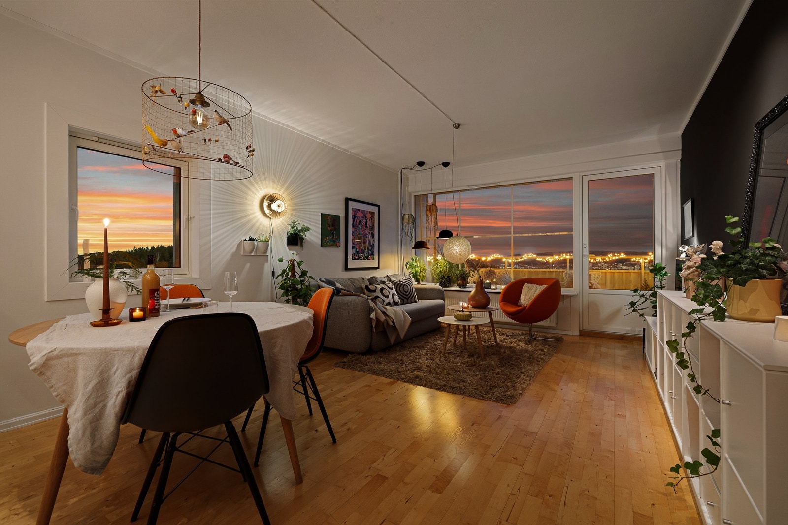 Hit kan du invitere både venner og familie på hyggelige middager og flotte kvelder! Galleribilde