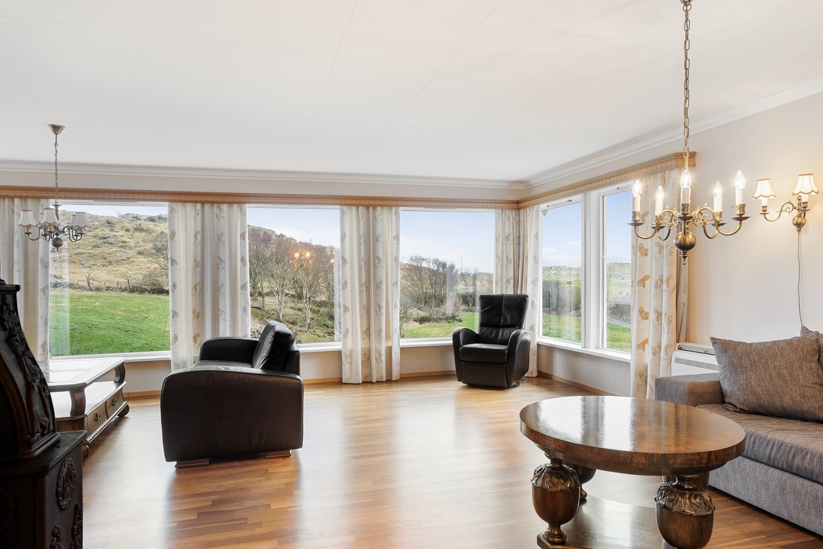 Store vindusflater og flere innredningsmuligheter. Galleribilde