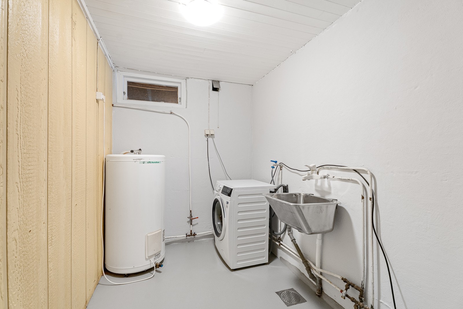 Vaskerom. Galleribilde