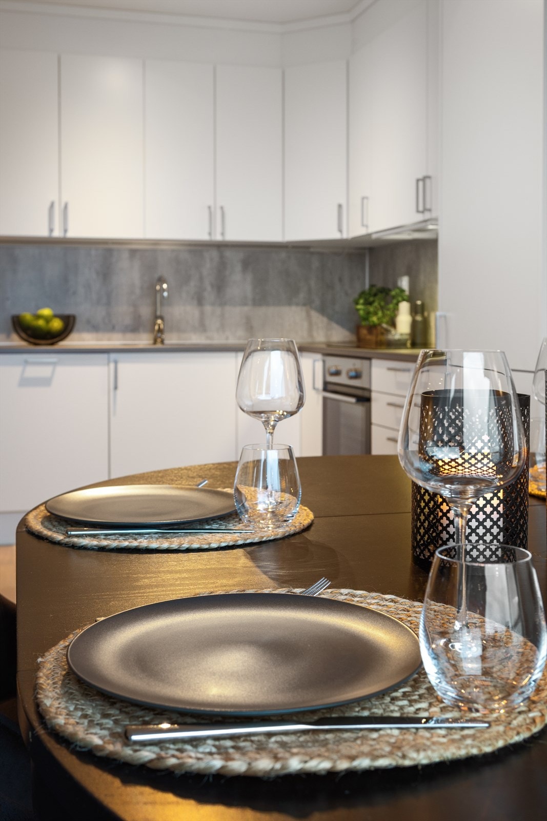 For ekstra trygghet er det installert både komfyrvakt og waterguard på kjøkkenet. Galleribilde