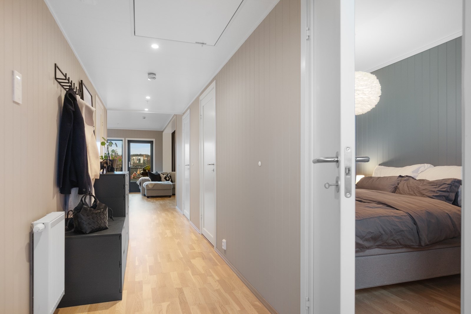 Leiligheten har balansert ventilasjon med anlegg fra Flexit for et sunt inneklima. Galleribilde