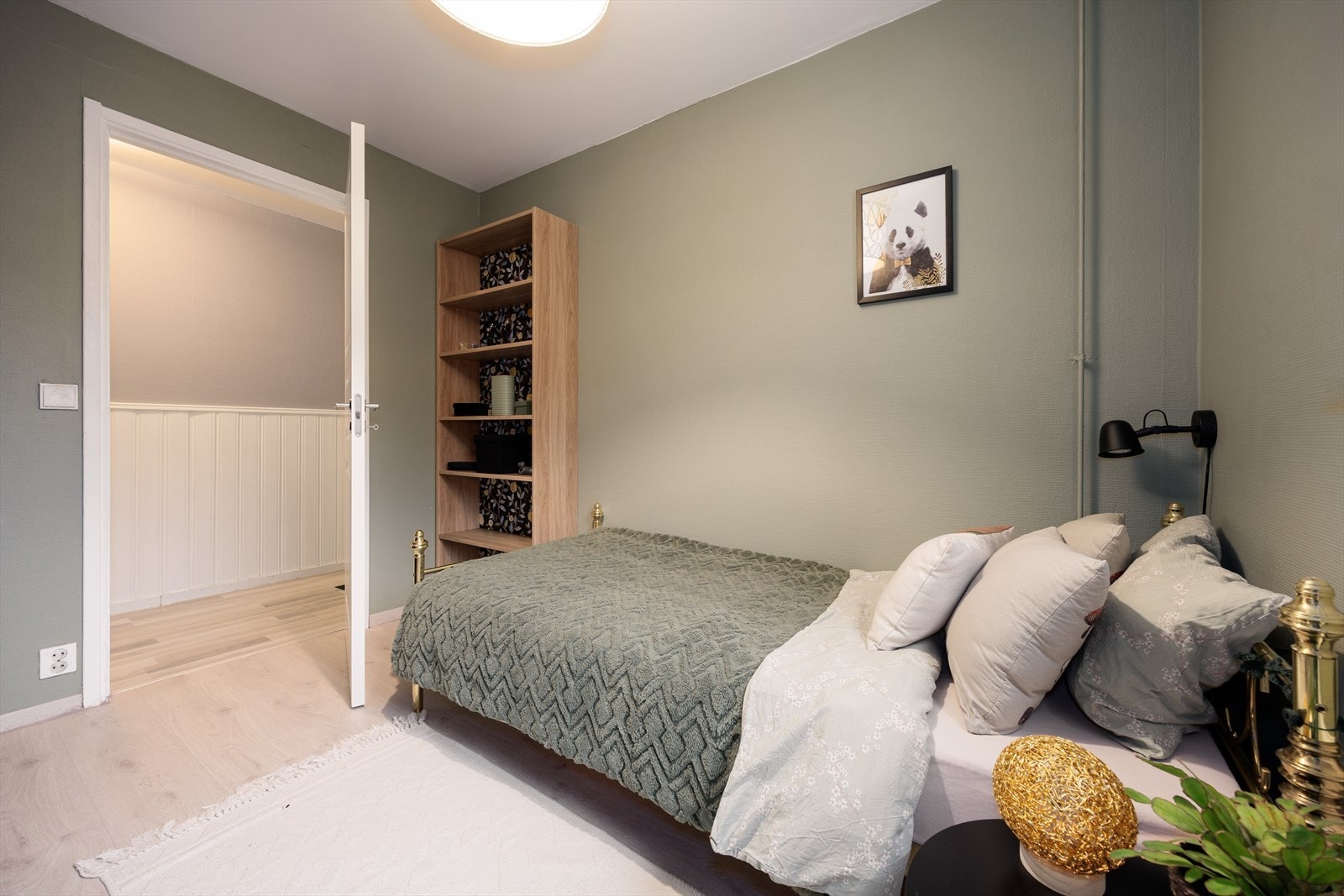 Soverommet passer utmerket som gjesterom, barnerom eller hjemmekontor Galleribilde