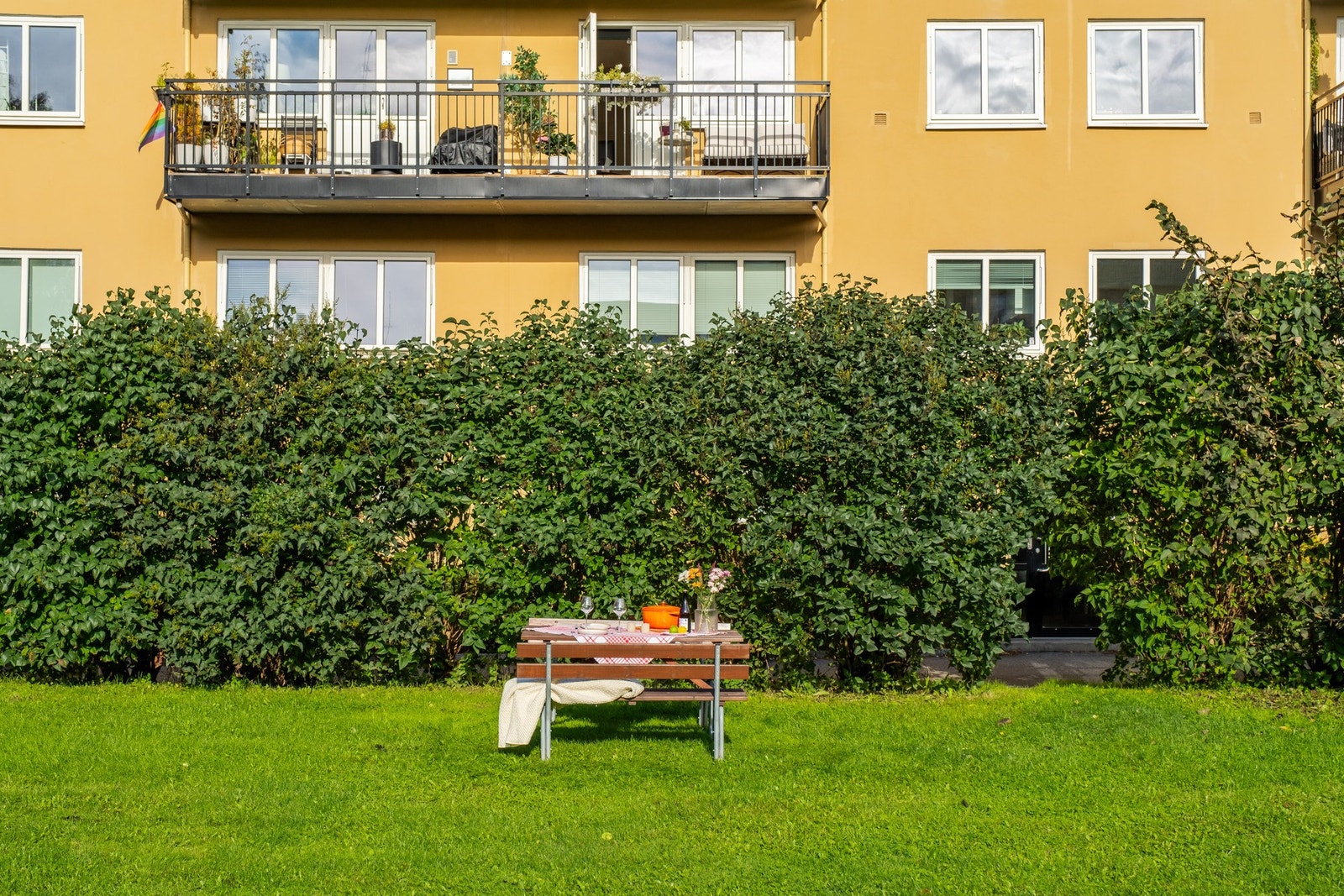 Selgerne har satt stor pris på de grønne fellesarealene i gården. Galleribilde
