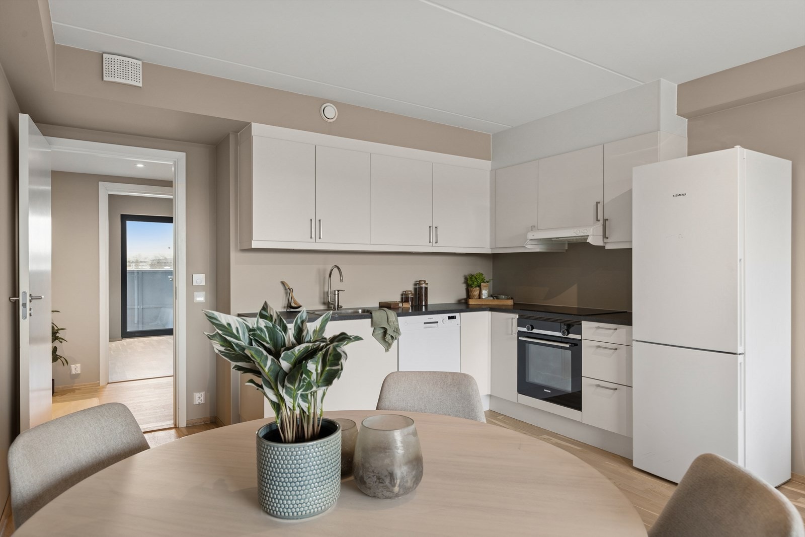 God plass for spisebord Galleribilde