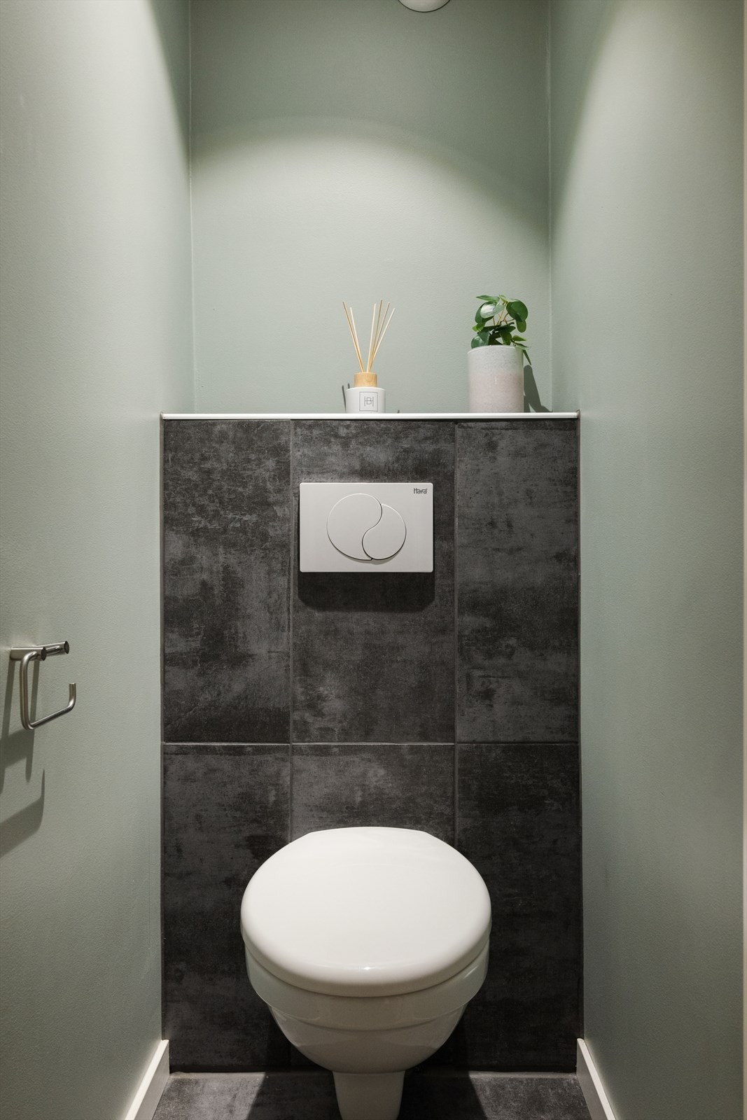 Praktisk separat toalettrom. Galleribilde