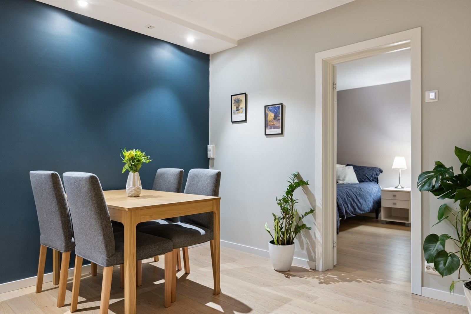 God plass til både spisebord og sofa. Galleribilde