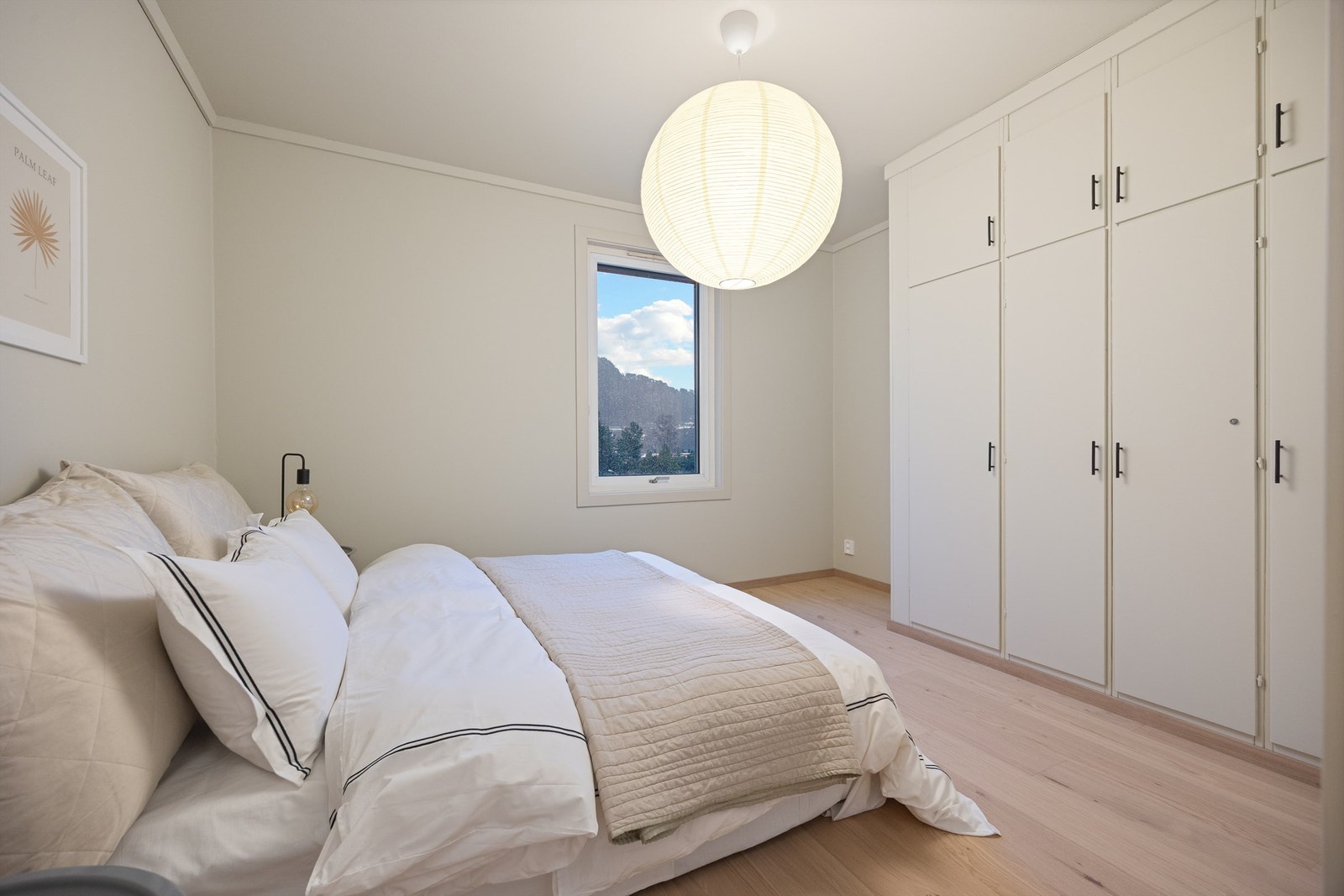 Stort hovedsoverom på ca. 11 kvm. Galleribilde