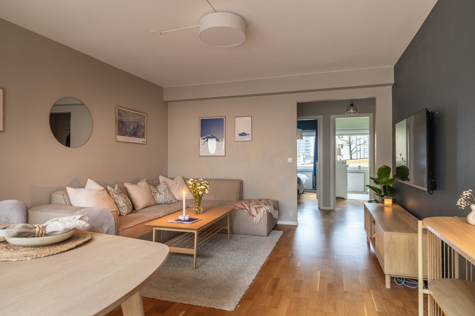 Leiligheten er gjennomgående. Galleribilde