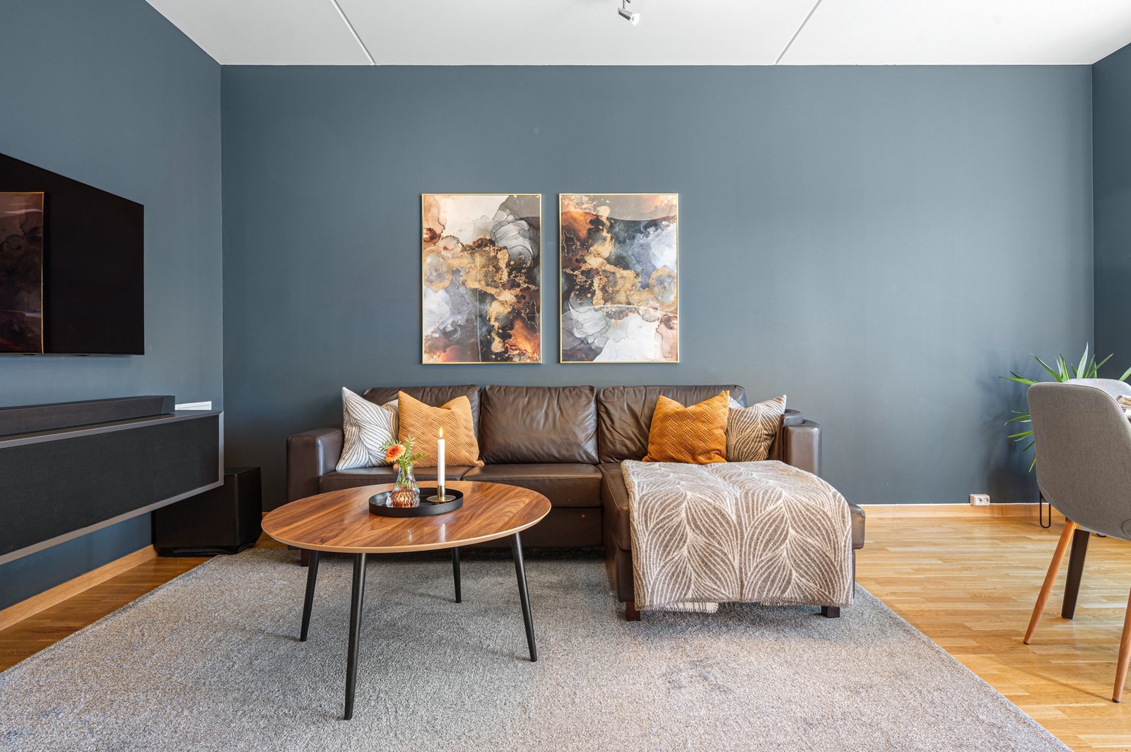 Her har man muligheten til å sikre seg en moderne og 2-roms selveierleilighet i et særdeles populært boområde. Galleribilde