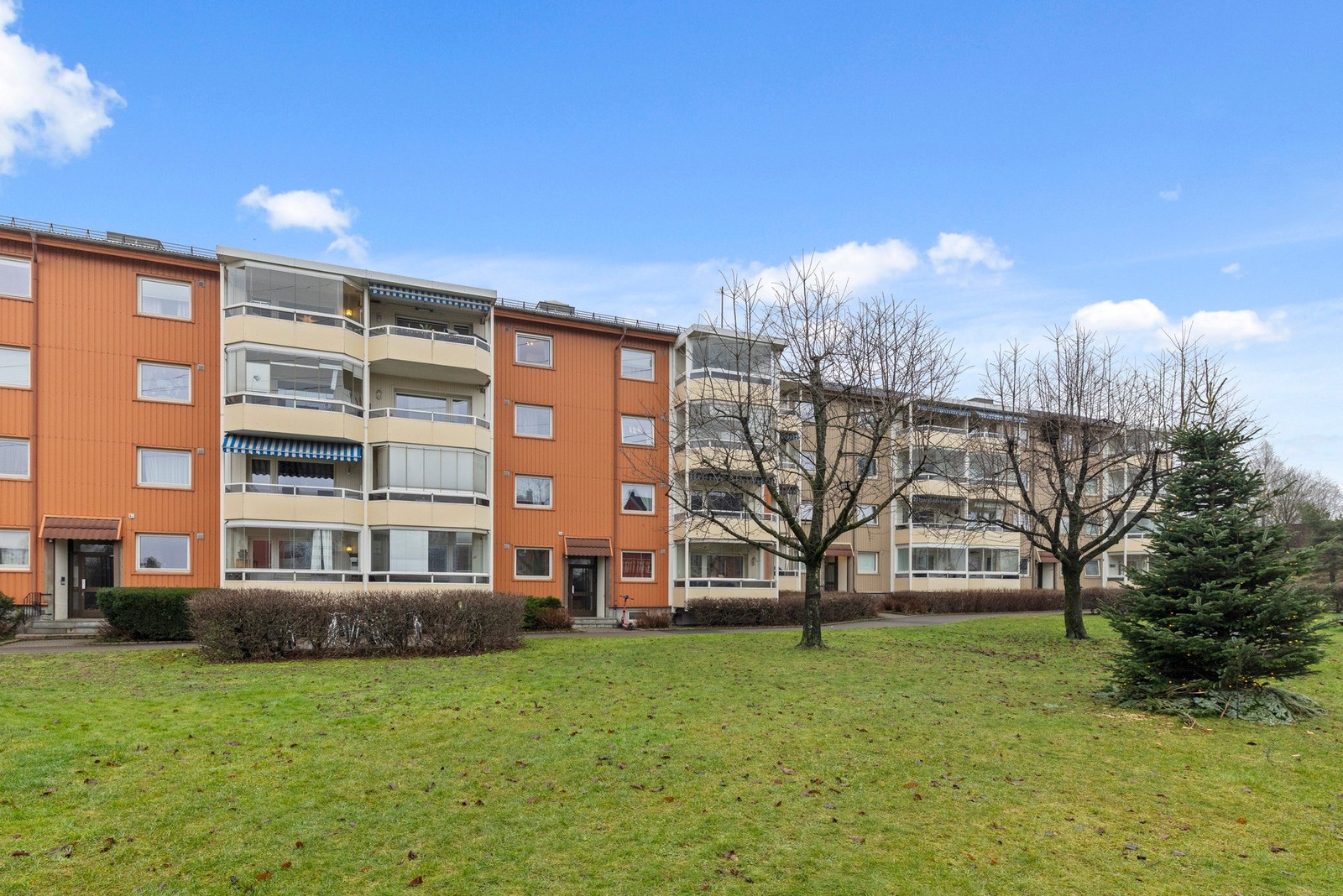 Fasade på dagtid Galleribilde