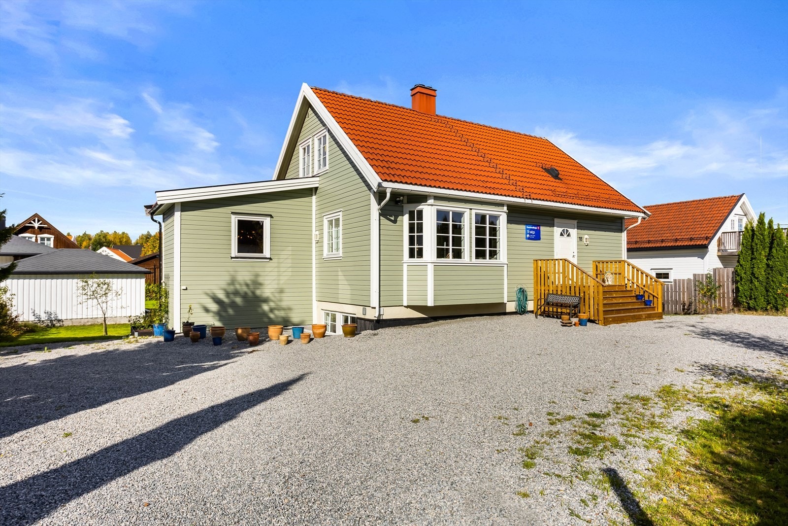 Eiendomsmegler 1 v/Jonas Lundby har den store gleden av å presentere Låkegutua 1B! Foto: Espen Edin Galleribilde