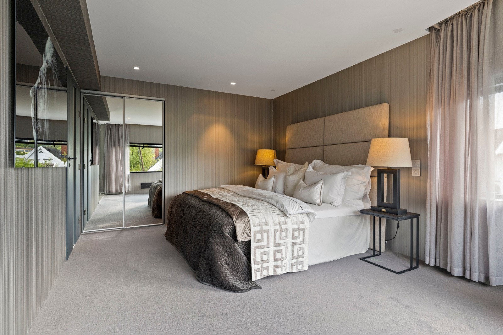 I boligen finnes et lekker master bedroom med en-suite baderom. Galleribilde