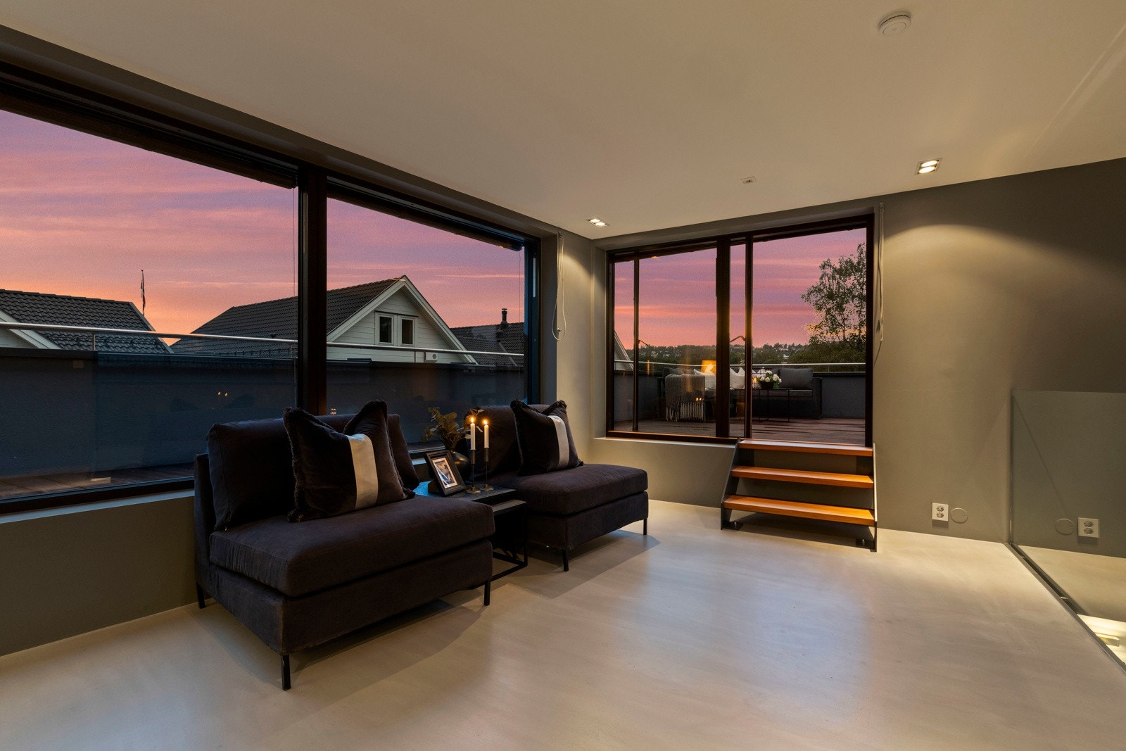 Meget luftig og lyst rom hvor man kan la fantasien få bestemme. Galleribilde