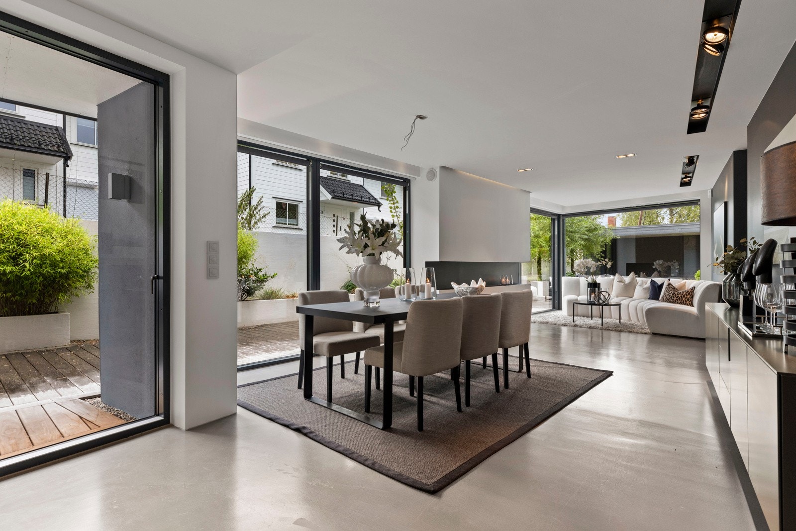 Hele eiendommen er nymalt innvendig i 2025. Galleribilde