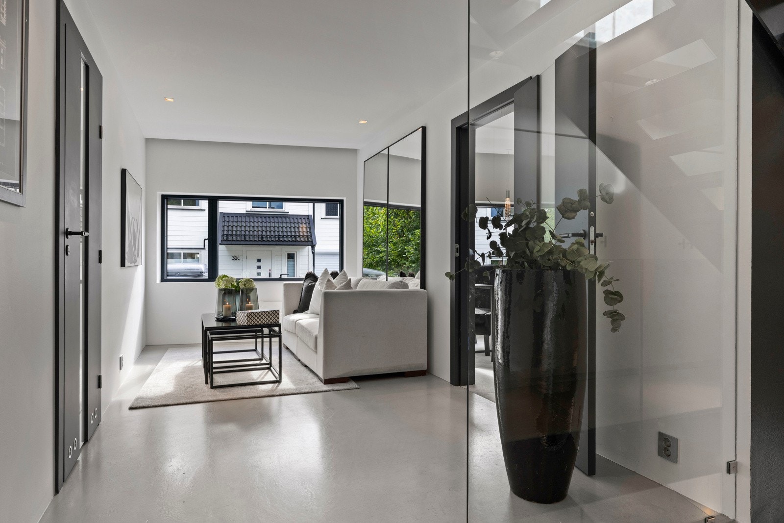 Hyggelig tv-stue hvor barna kan kose seg med venner. Galleribilde