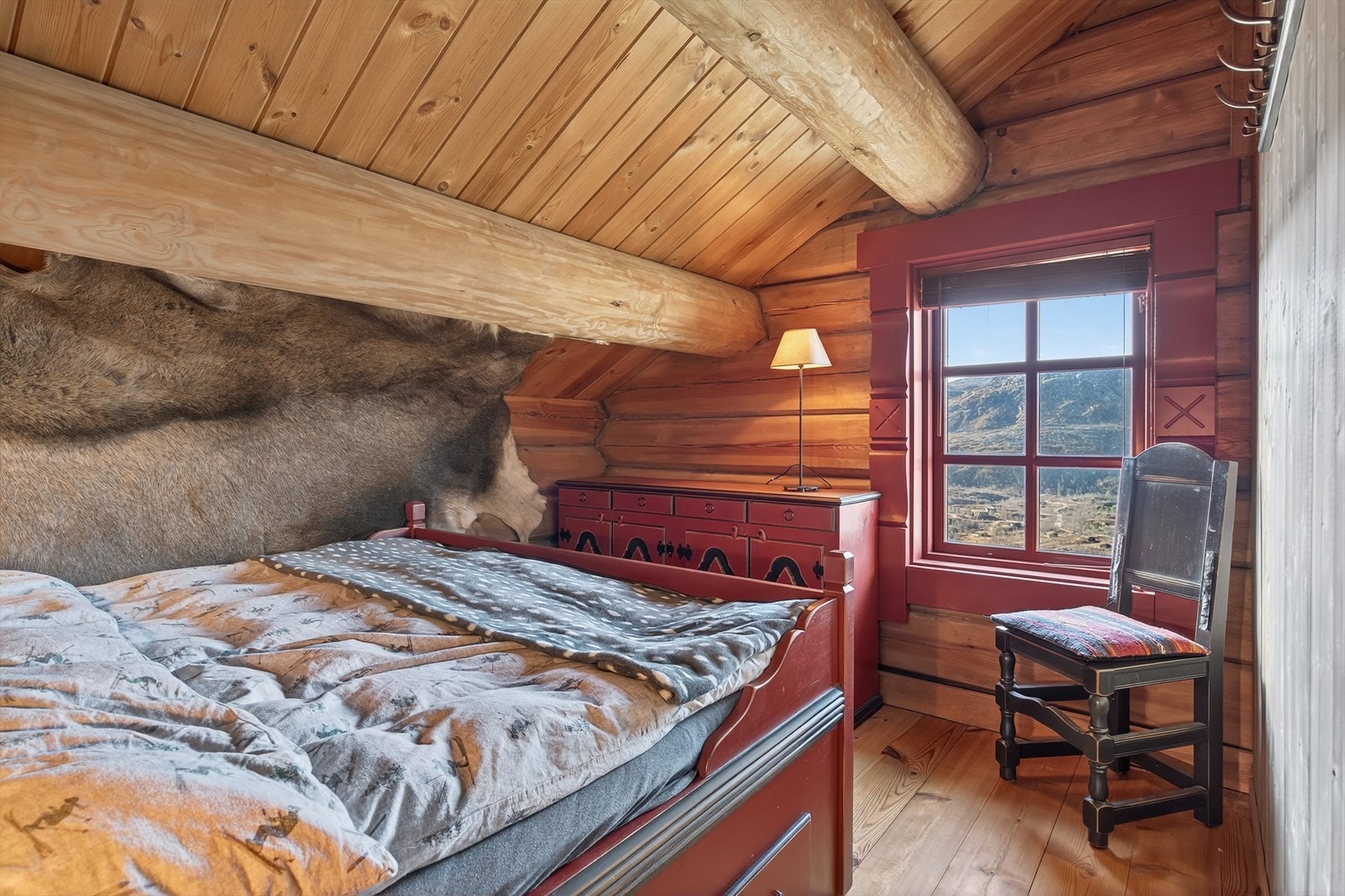 Soverom med dobbel seng Galleribilde