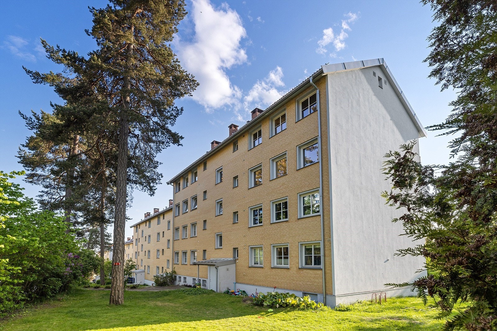 Fasade sommer Galleribilde