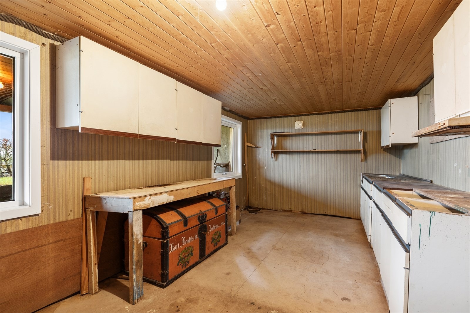 Verksted/bod. Galleribilde