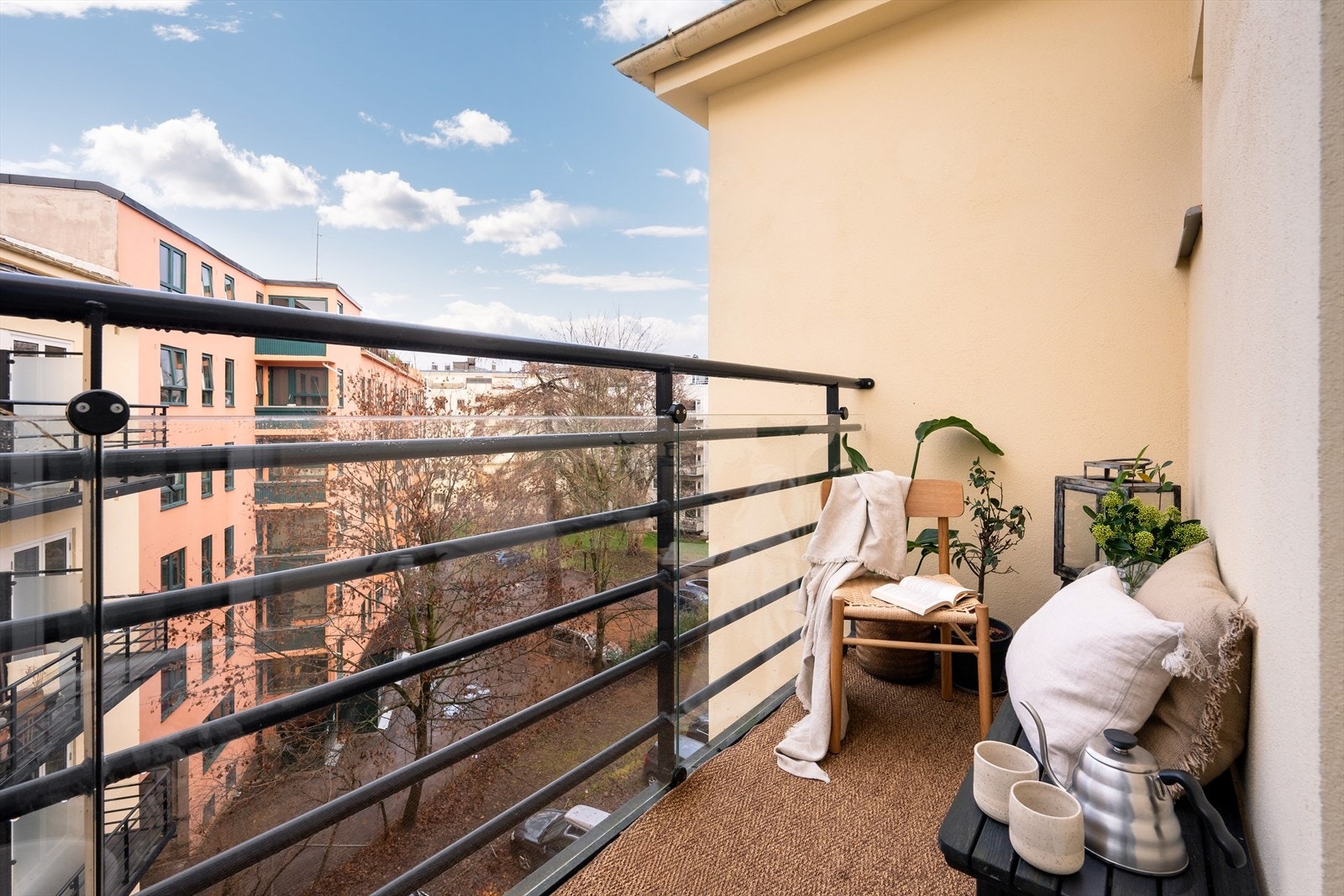 Her får du luftige rom, en deilig balkong og gjennomtenkt planløsning. Galleribilde