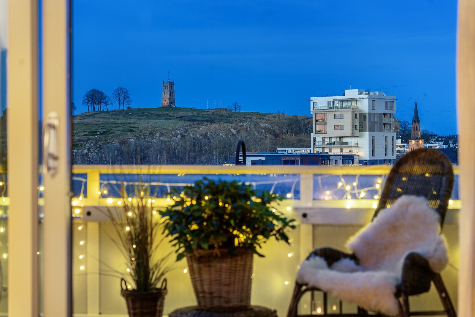 Hyggelig stemning på kveldstid Galleribilde