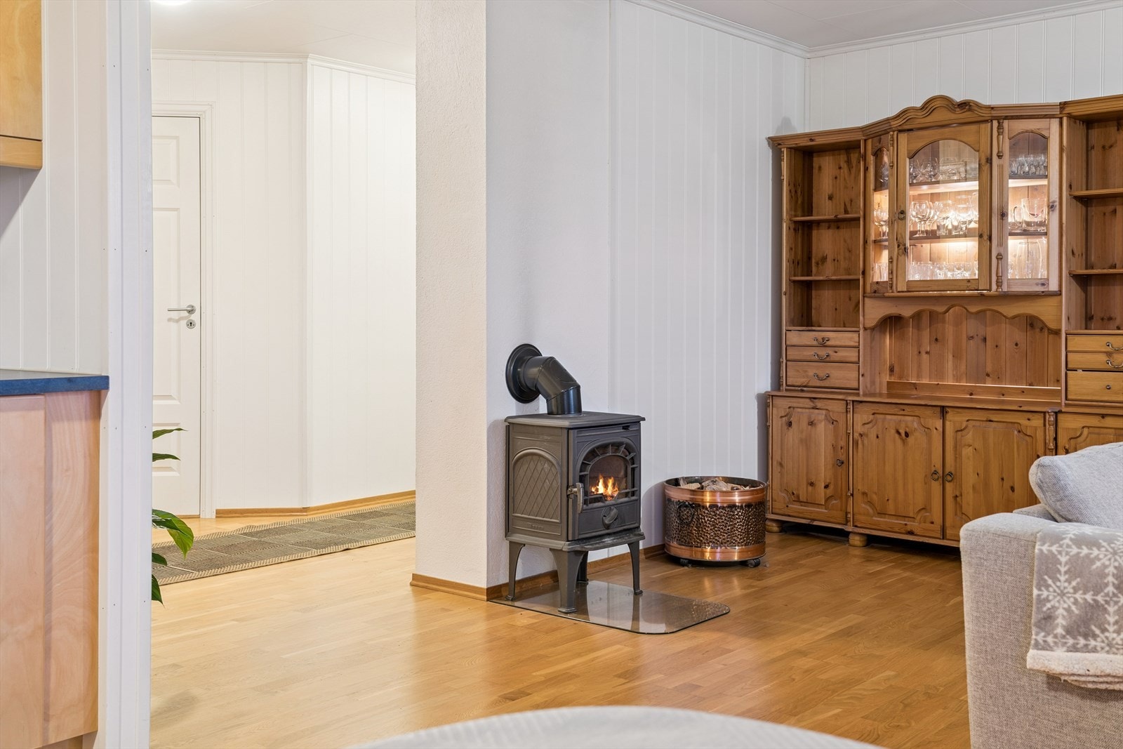 Her er det også vedovn som skaper lun stemning på vinterstid. Galleribilde