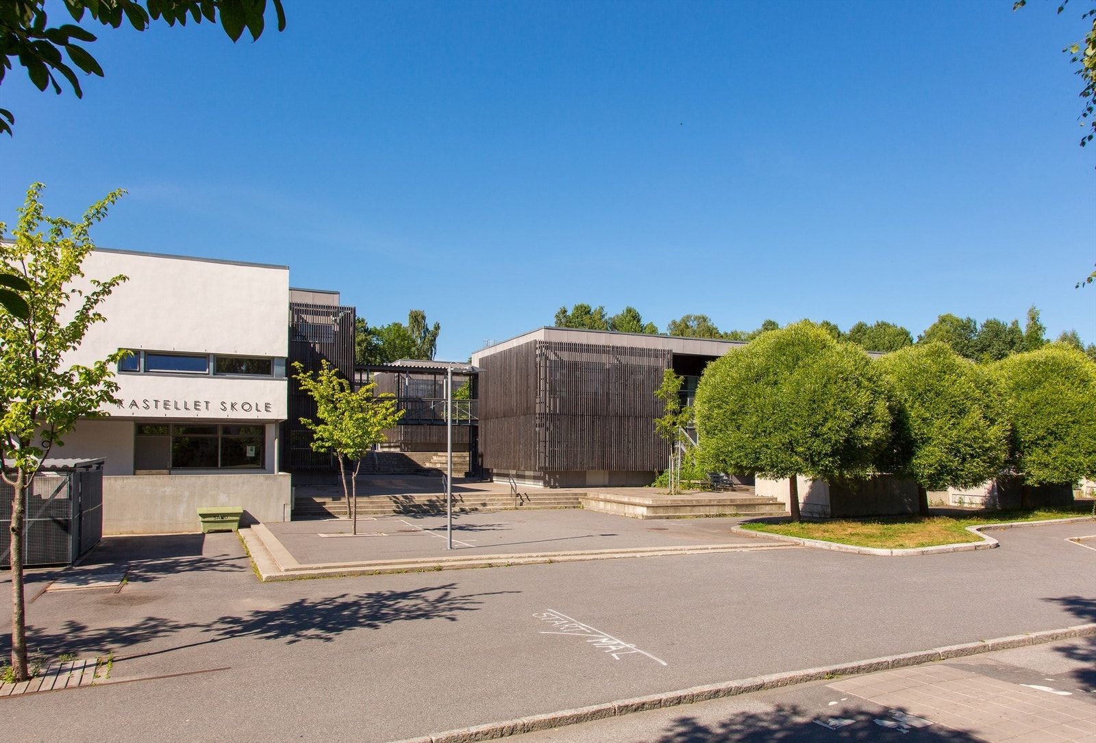 Eiendommen sogner til Kastellet skole (1.-10. klasse) Galleribilde
