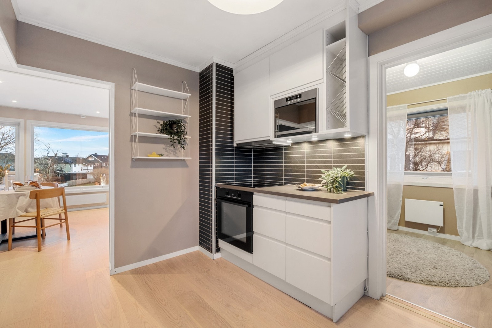 Adkomst via kjøkken til soverom nr. 2. Galleribilde